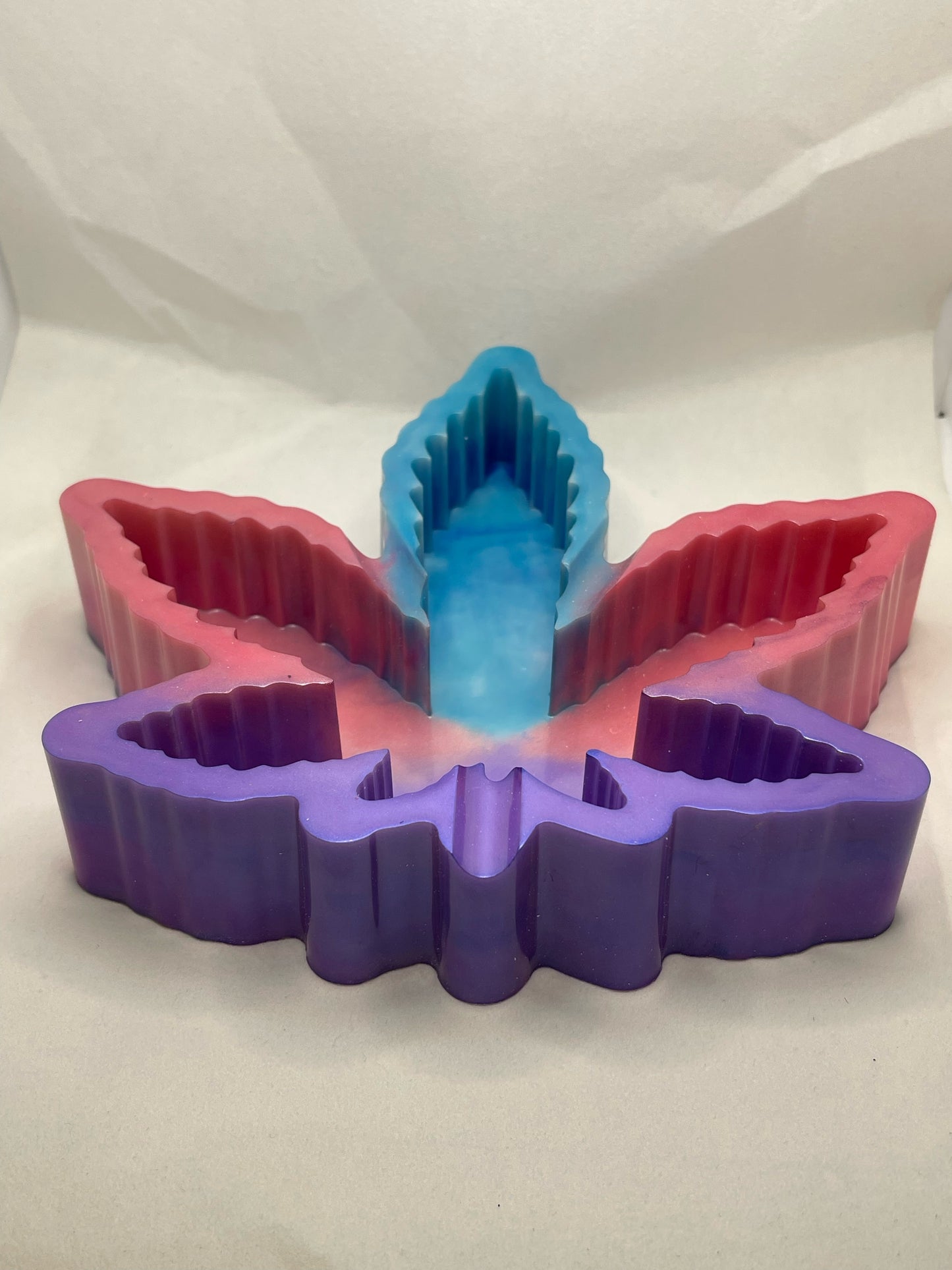 Marijuana Leaf Ashtray